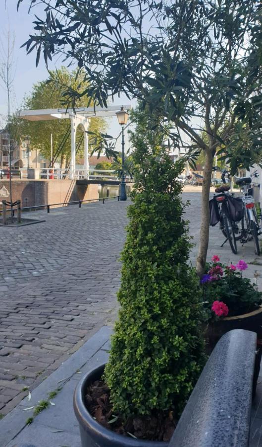 Apart Hotel De Grote Kade Goes Luaran gambar