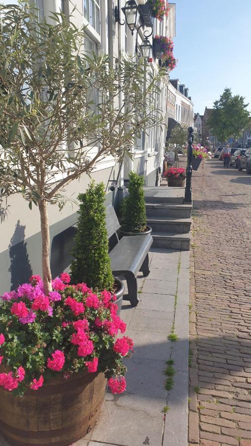 Apart Hotel De Grote Kade Goes Luaran gambar