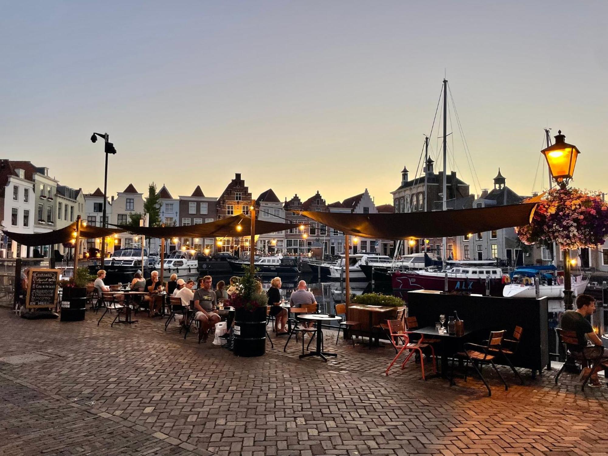 Apart Hotel De Grote Kade Goes Luaran gambar